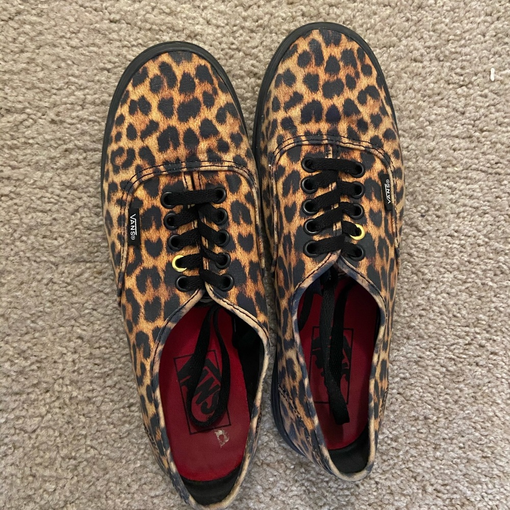 Leopard vans - Picture 2 of 7
